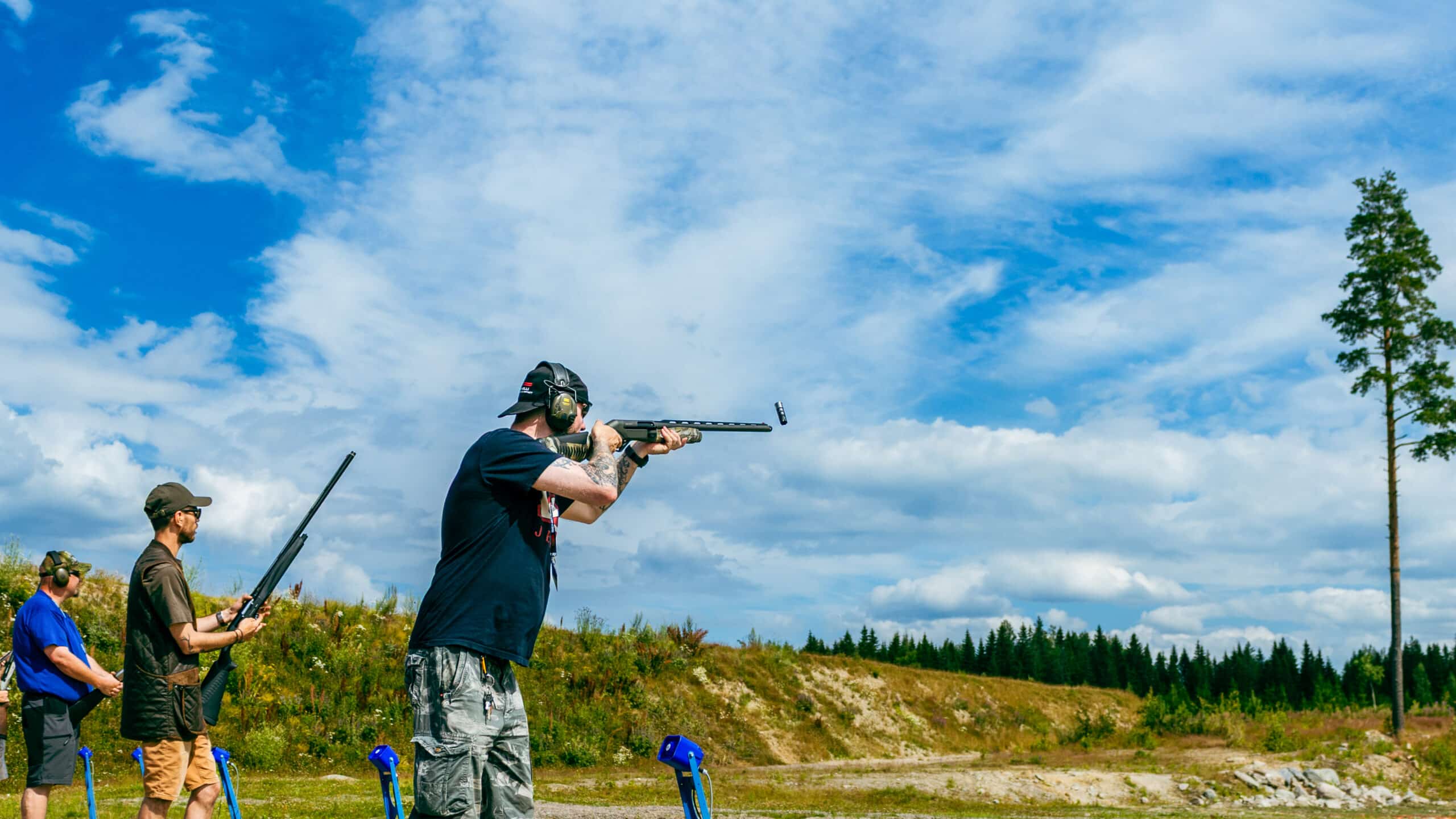 Yhdessä teemme tutuksi ampumaurheilua !